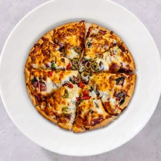 Mixed Makhloot Pizza